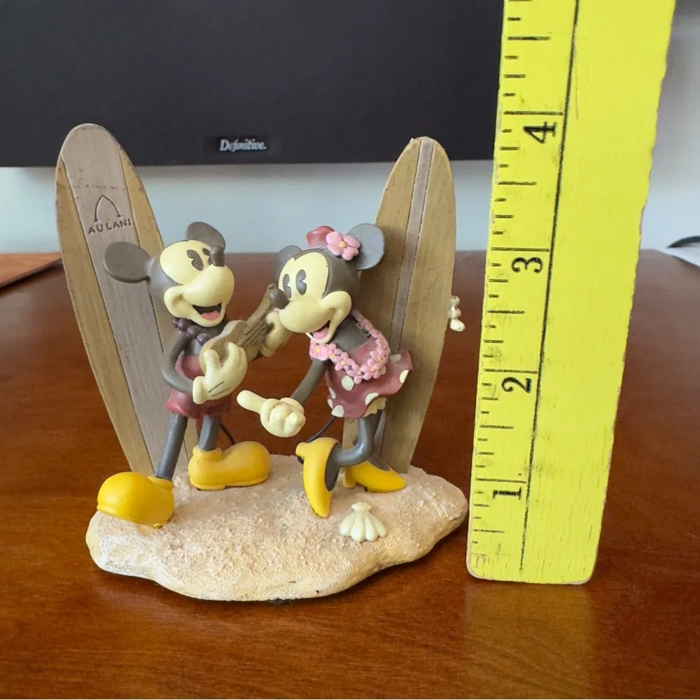 Disney MICKEY & MINNIE MOUSE Aulani Beach Hawaii Surf Figurine Photo Holder